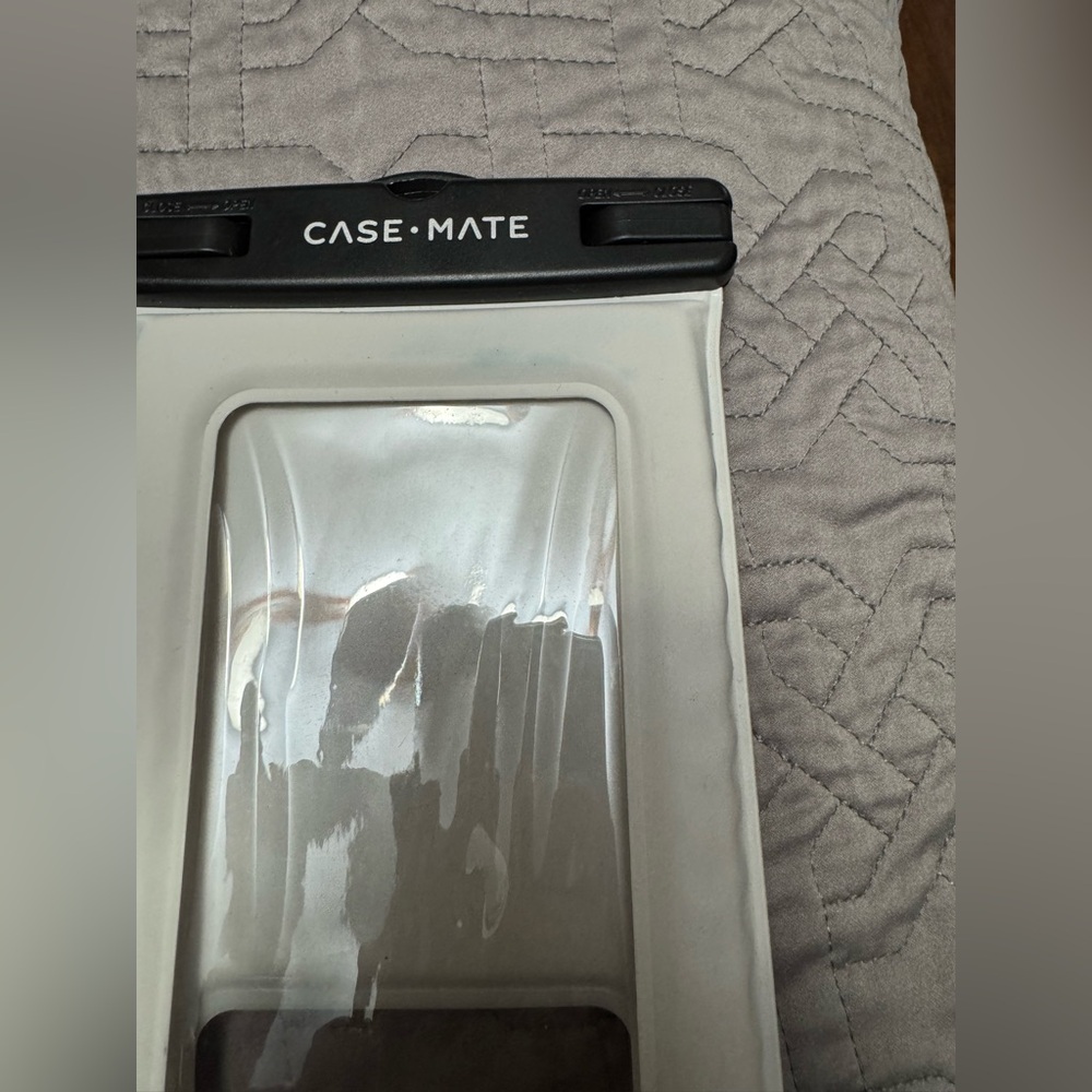 Waterproof Phone Pouch - Picture 4 of 4